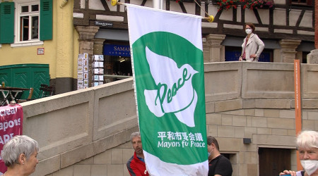 Mayors for Peace - Flagge gegen Atomwaffen (Quelle: )