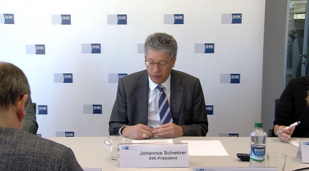 IHK &auml;u&szlig;ert sich zum Wahlergebnis (Quelle: RTF.3)