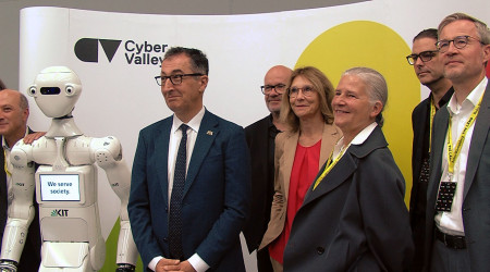 Cem &Ouml;zdemir bei "10 Jahre Cyber Valley" (Quelle: RTF.3)