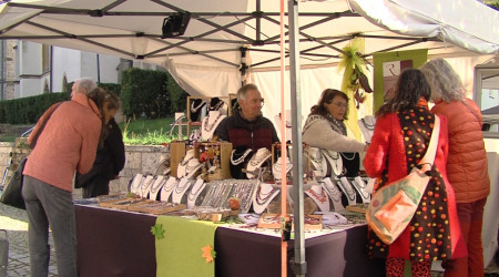 Stand mit Schmuck (Quelle: RTF.3)
