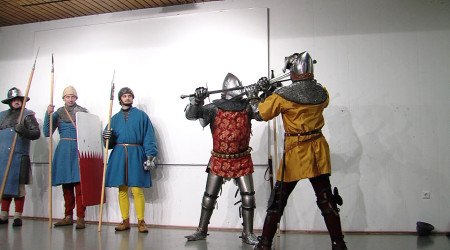 Ritter im Duell beim Musikalischen Mittelalter (Quelle: RTF.3)